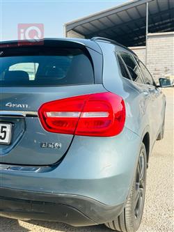 مێرسێدس بێنز GLA